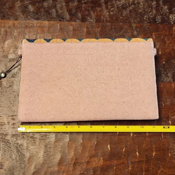 America & Beyond beaded clutch - Picture 2 of 5